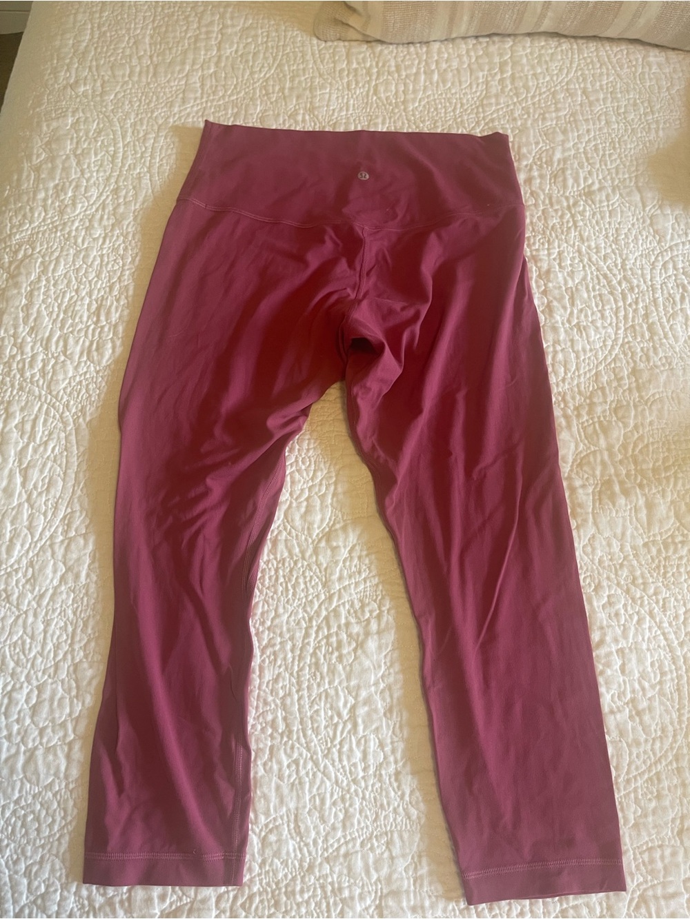 lululemon athletica Womenโs' Wine pink Capri Leggings